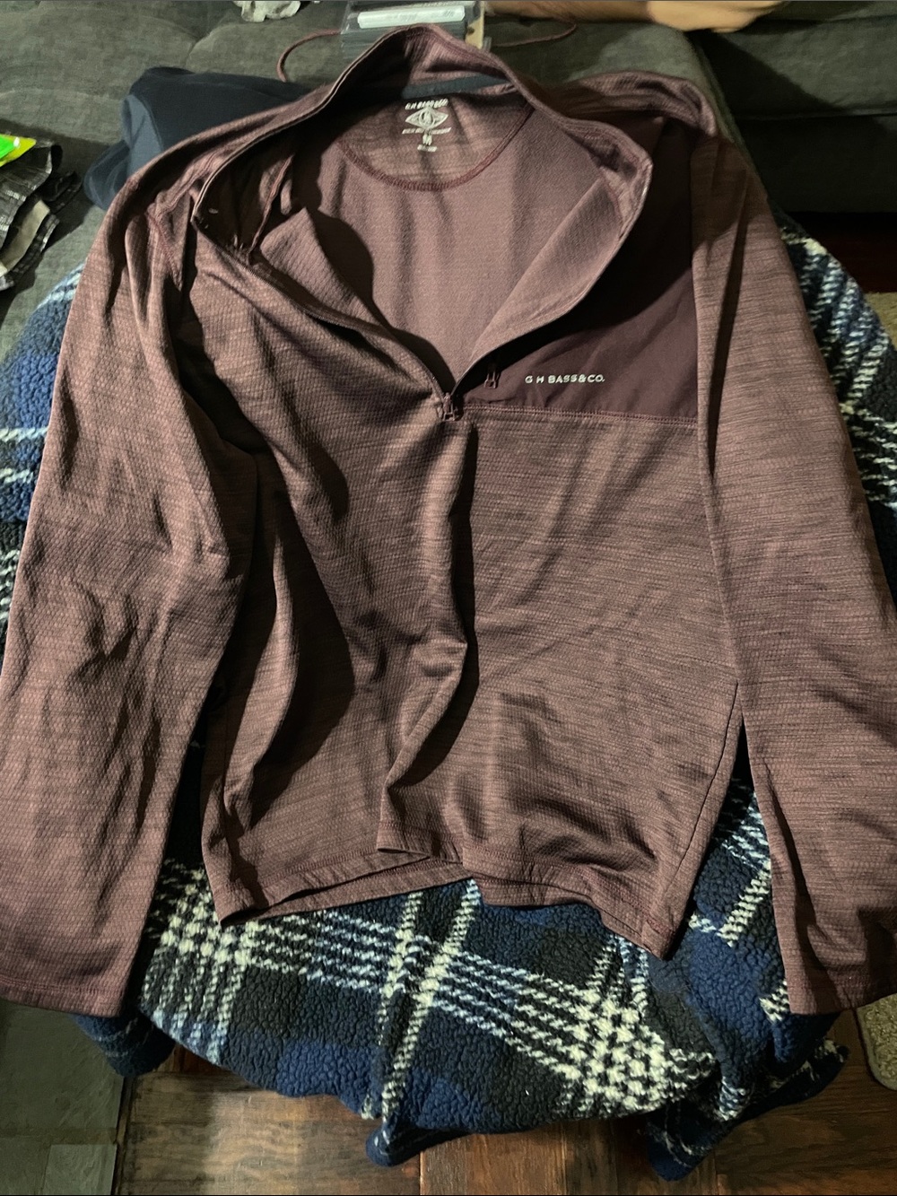 G.H. Bass & Co. Men's Quarter-Zip Sweater in Maroon